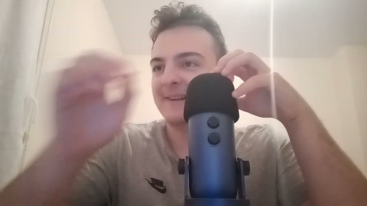 Ma première vidéo ASMR! 🎉