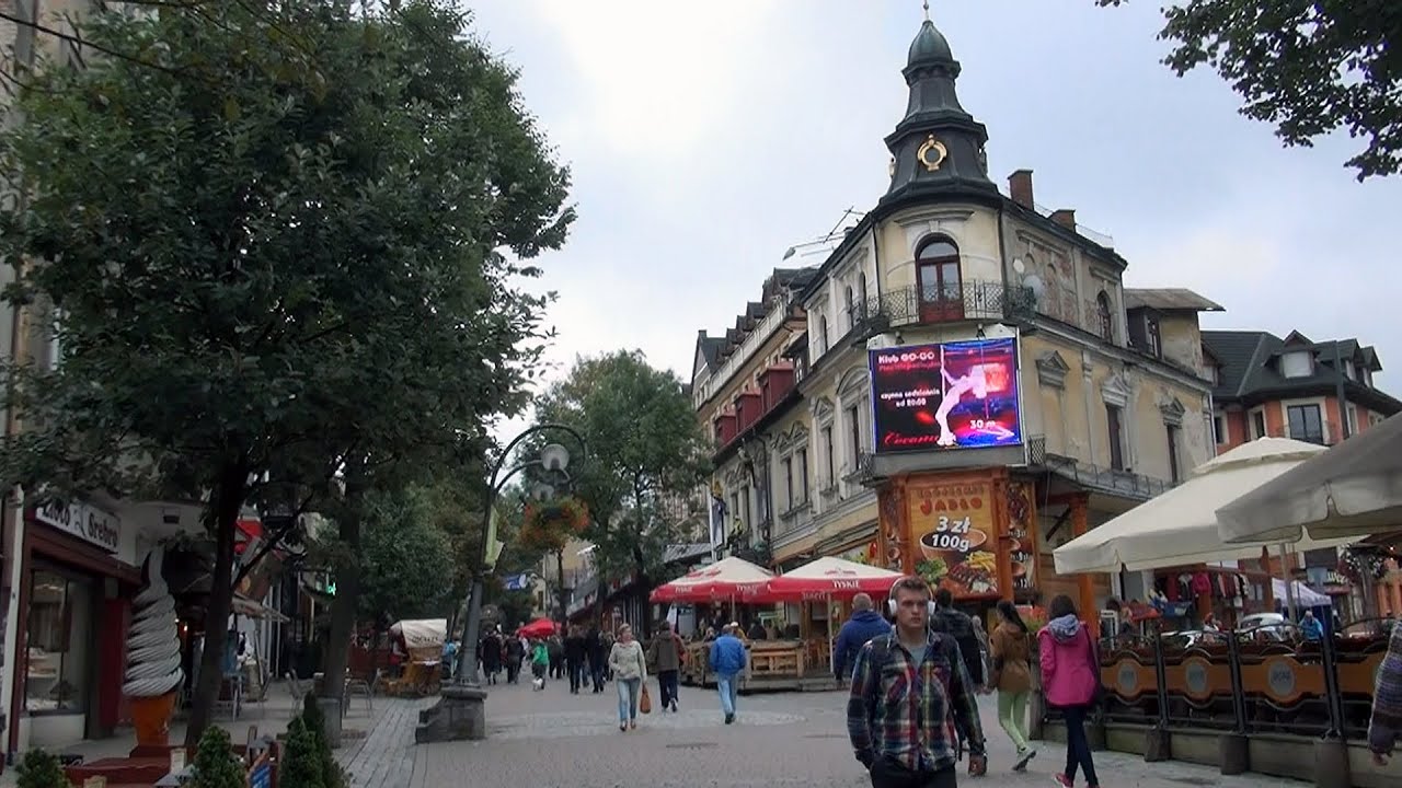 Extended: Krupowki street / Krupówki, Zakopane, Poland / Polska
