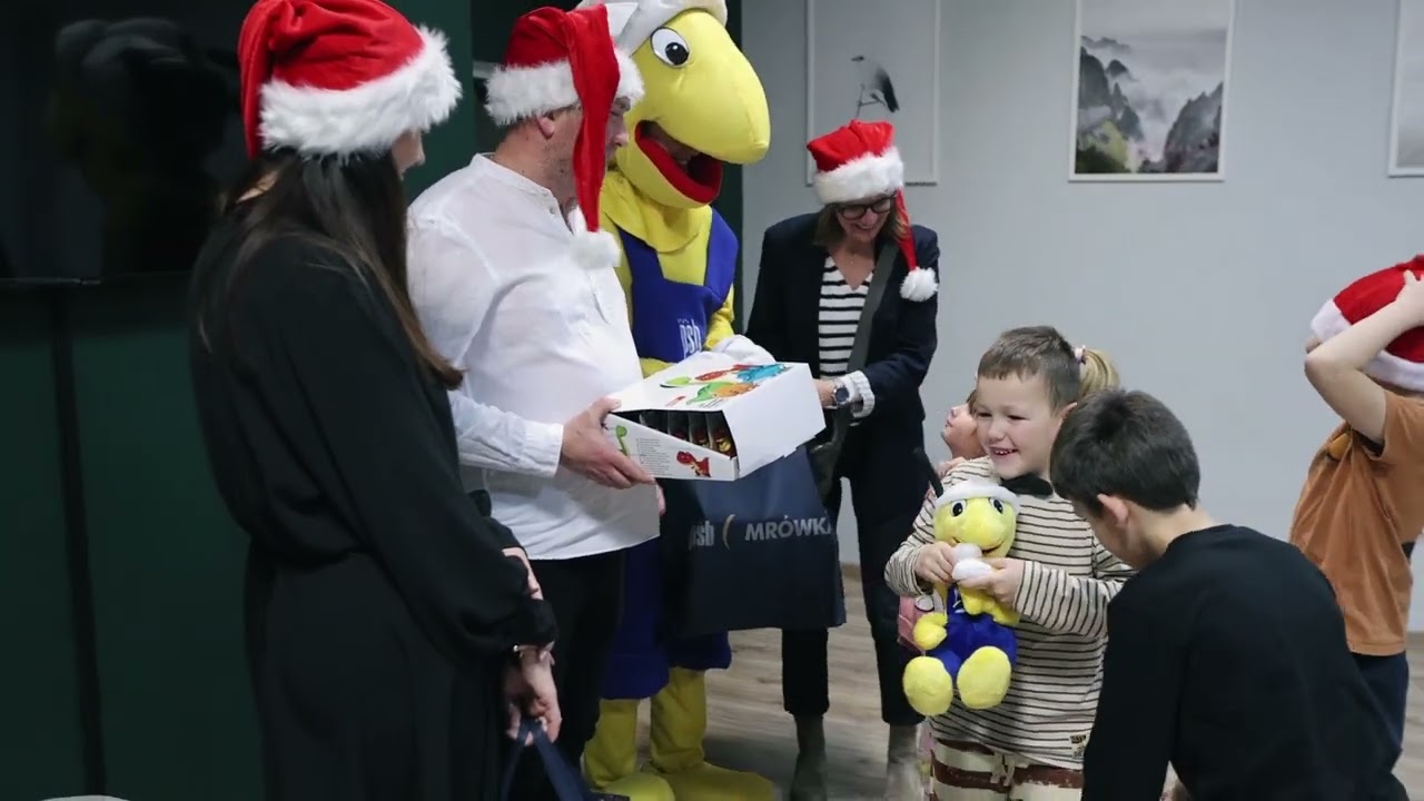 Świąteczna akcja Grupy PSB Handel S.A. w Domu Dziecka w Winiarach