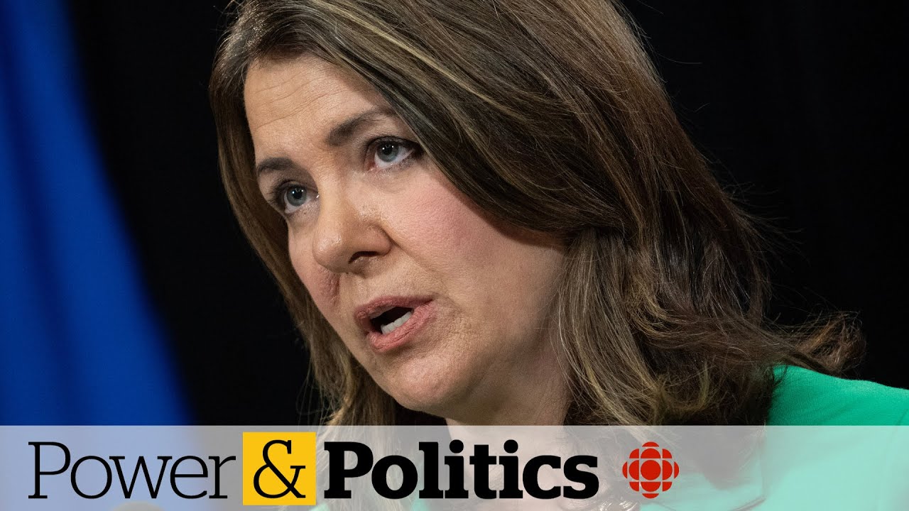 Environment minister should 'zip it,' Danielle Smith says