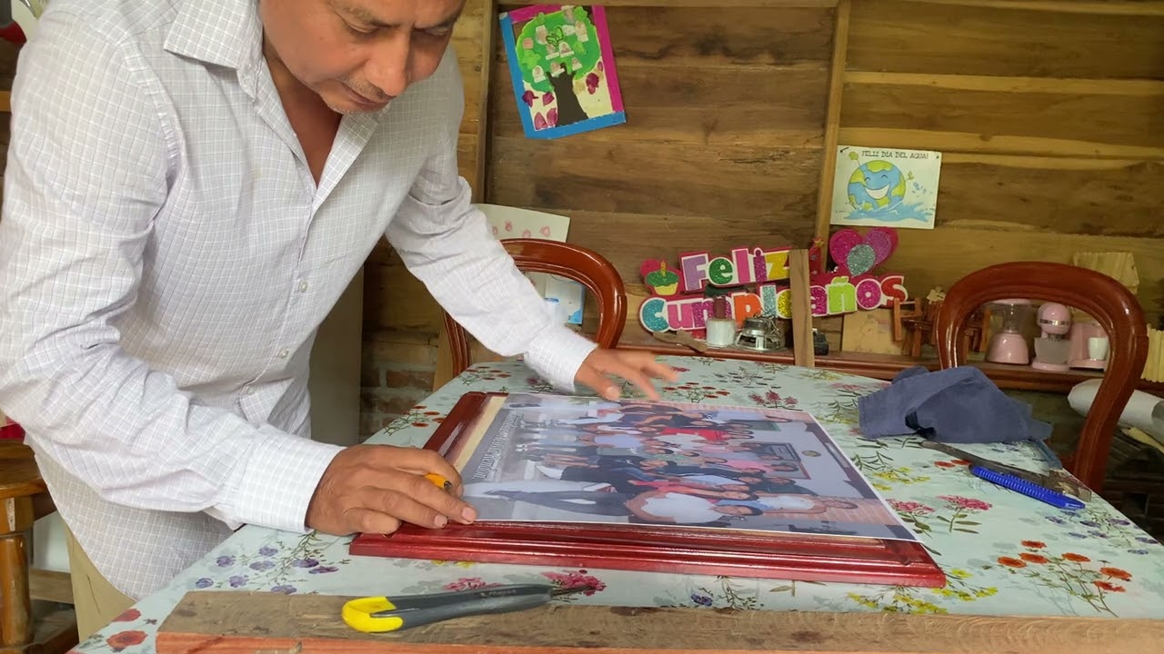 Como pegar una foto a un bastidor
