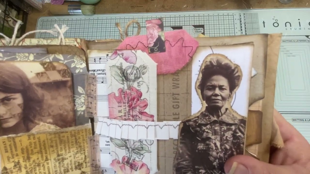 #flipthroughfriday hosted by @GwenTheTrashWitch : this week's crafting