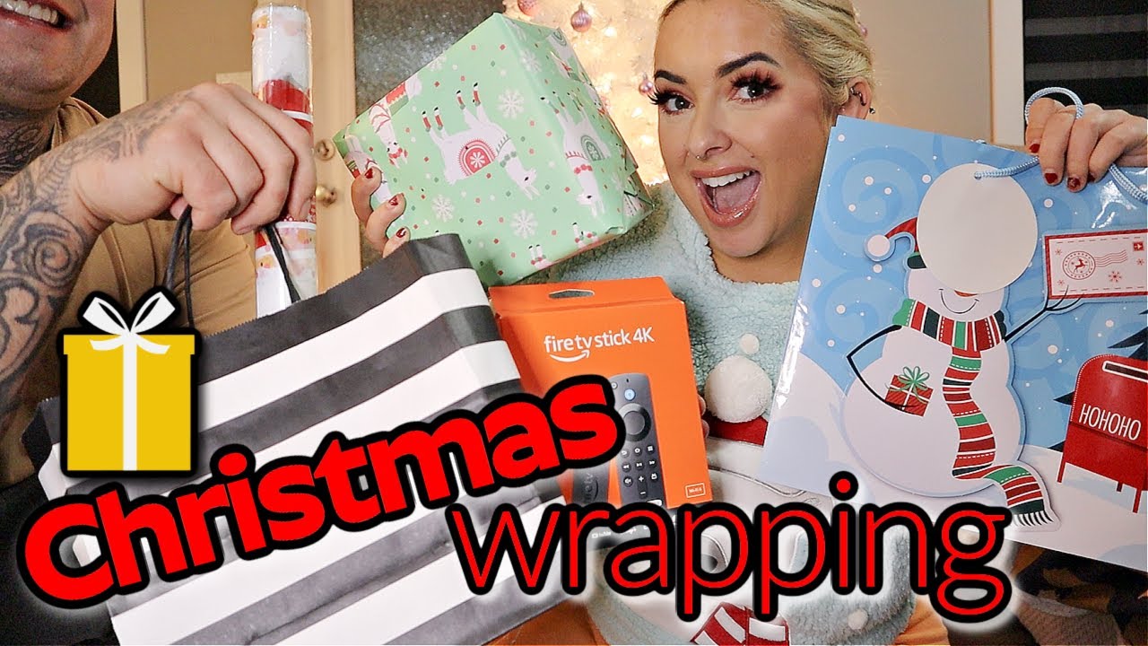 Wrap Christmas Presents With Me On Christmas Eve!! -Vlogmas Day 25-