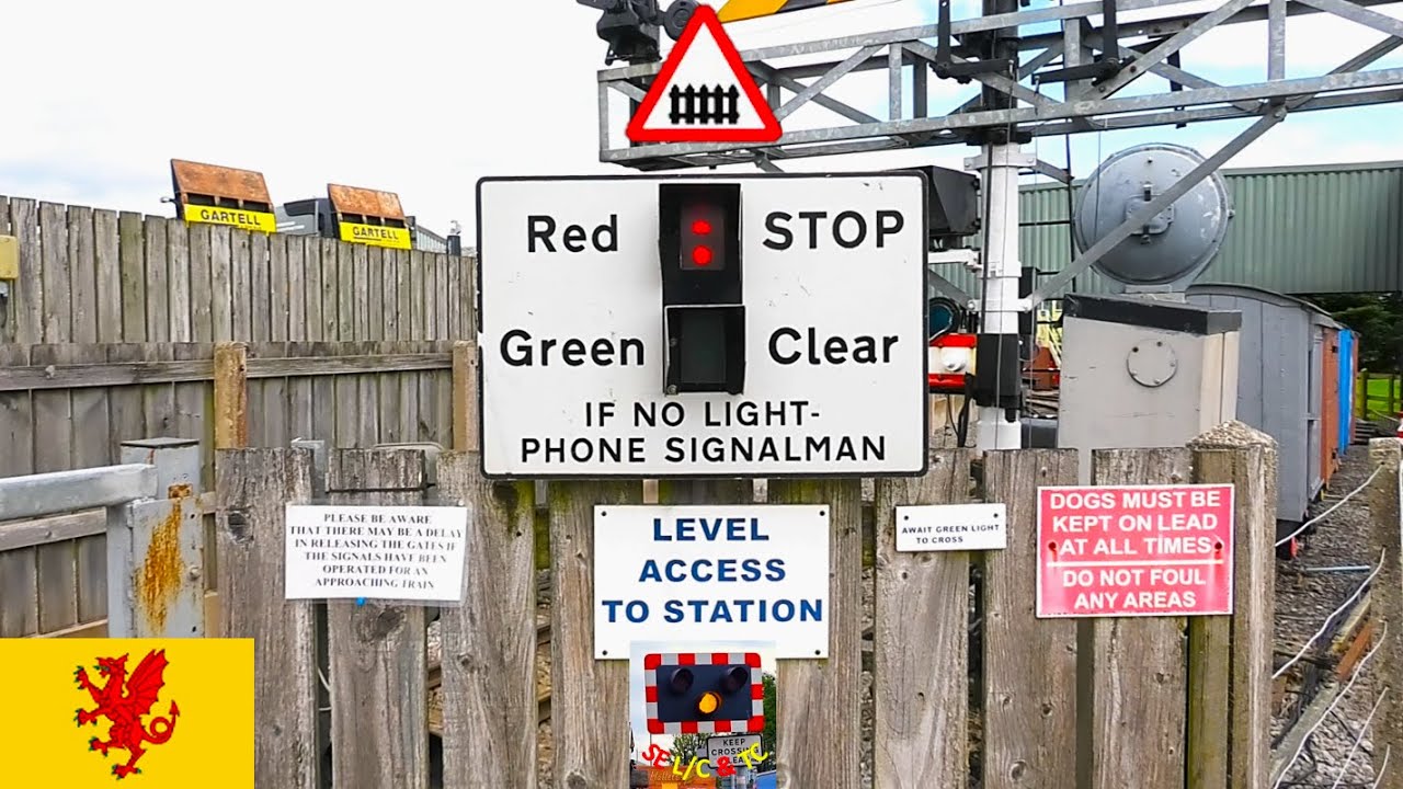 Common Lane Station Foot Level Crossing, Gartell Light Railway, Somerset