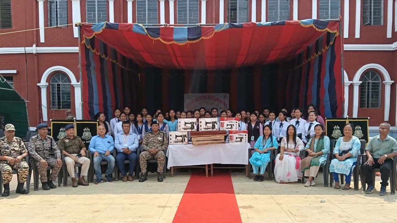140 Battalion CRPF ni Luwajijakma bai Khumulwng ni Khumpui Academy oh Khlaijakh Civic Action Program