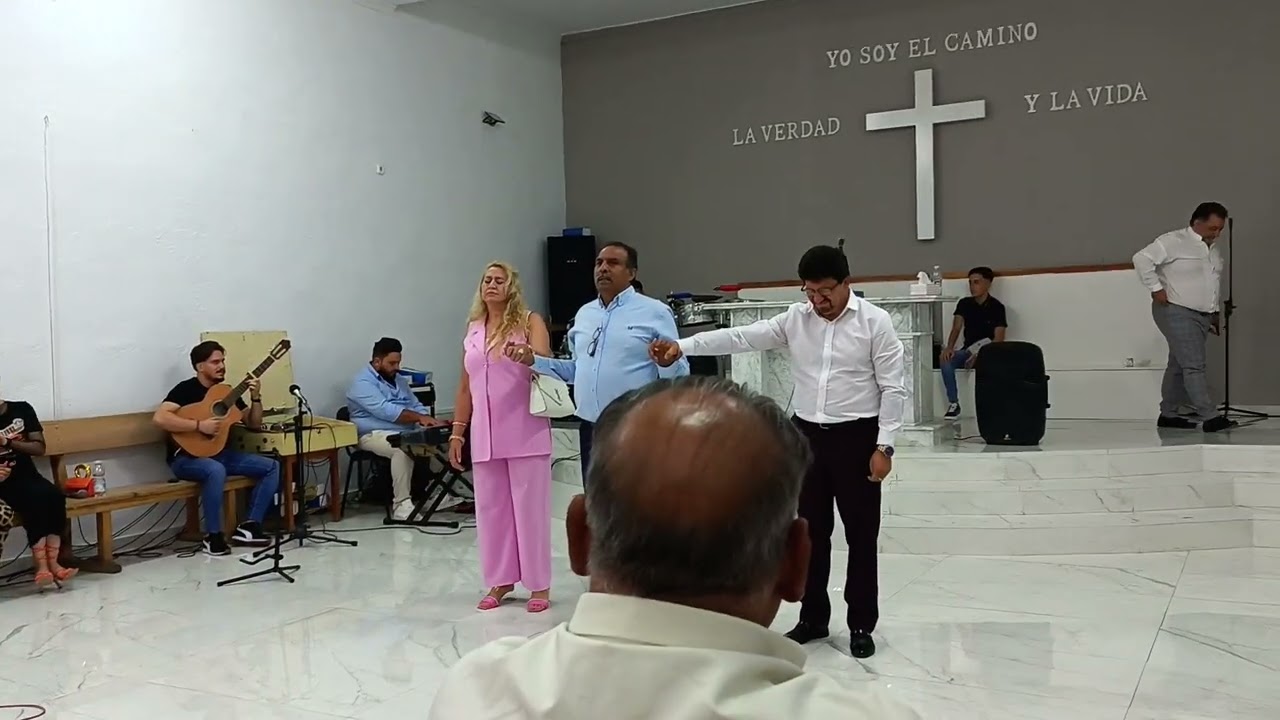 PRESENTACIÓN DEL PASTOR JOSE MANUEL Y AMELIA EN ALCÁZAR DE SAN JUAN