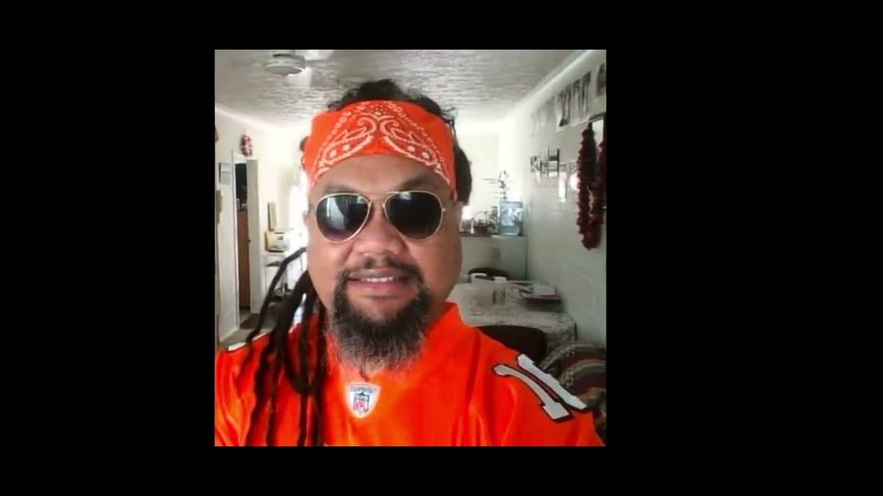 Fealofani Kanofou - Dance with my dreadlocks