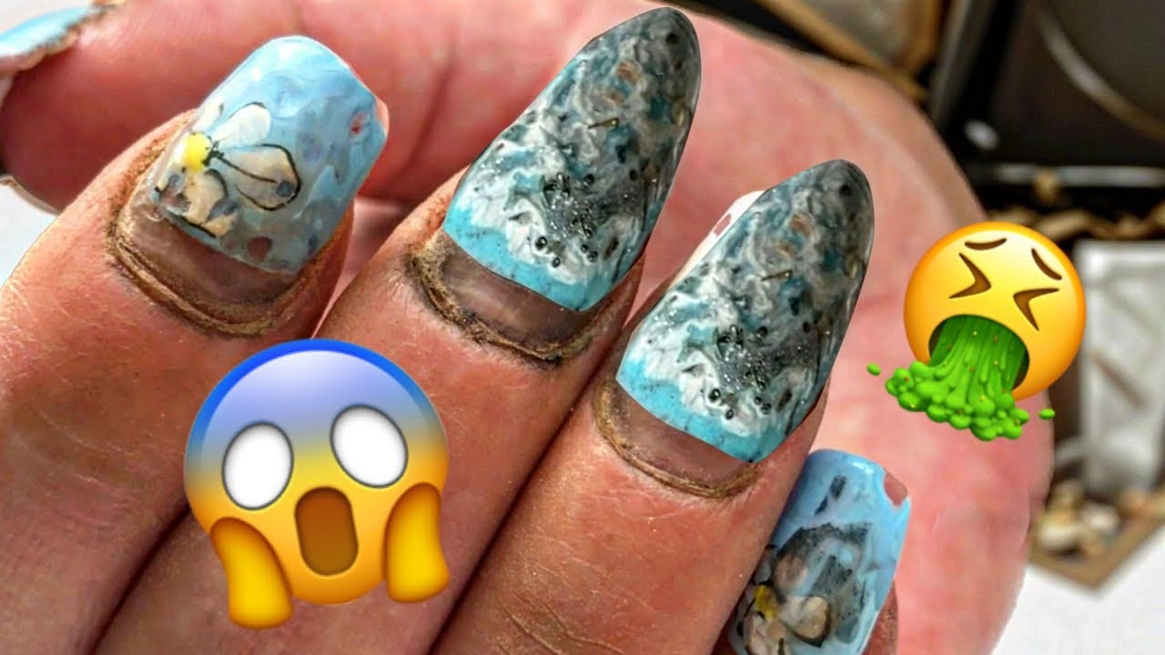 CLIENT WITH DIRTY NAILS ASKED MASTER TO TRANSFORM THEM QUICK FOR 20 MIN BEFORE GIVING BORN TO CHILD