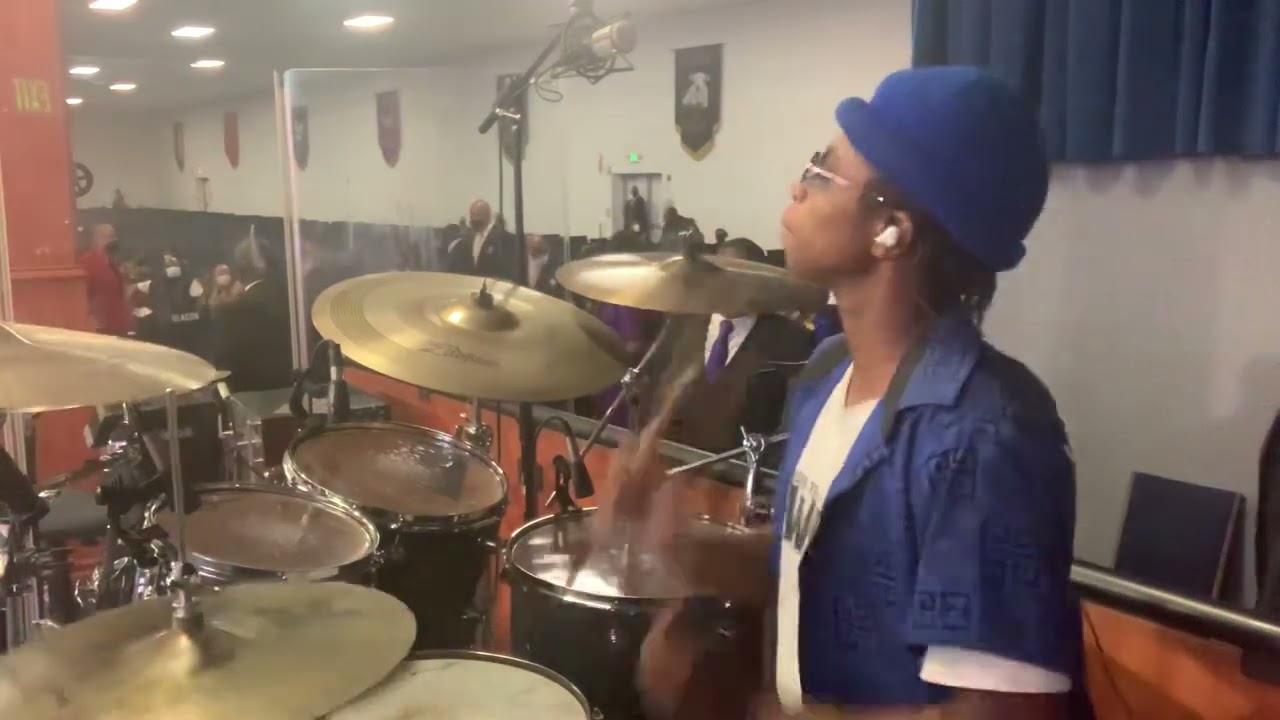 Convocation Offering Time. Bless The Lord Drum Cam.