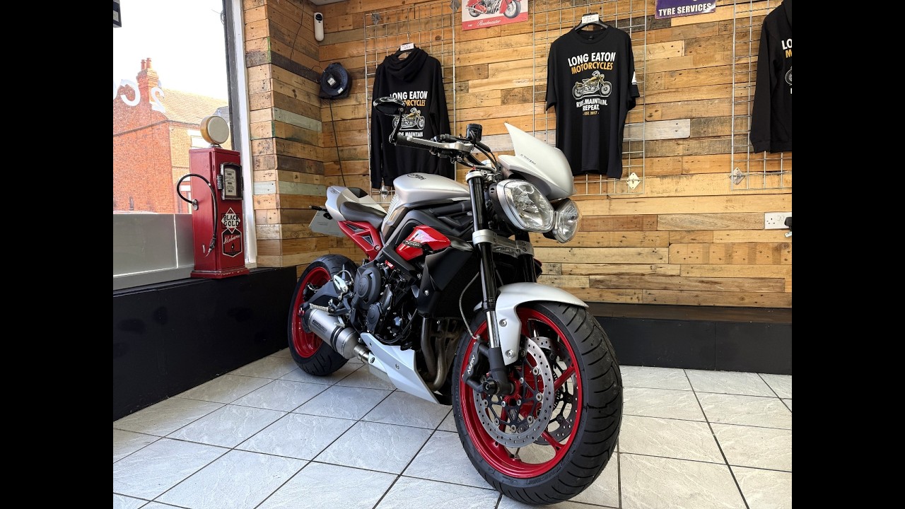 2015 Triumph Street Triple 675 RX For Sale at Long Eaton Motorcycles