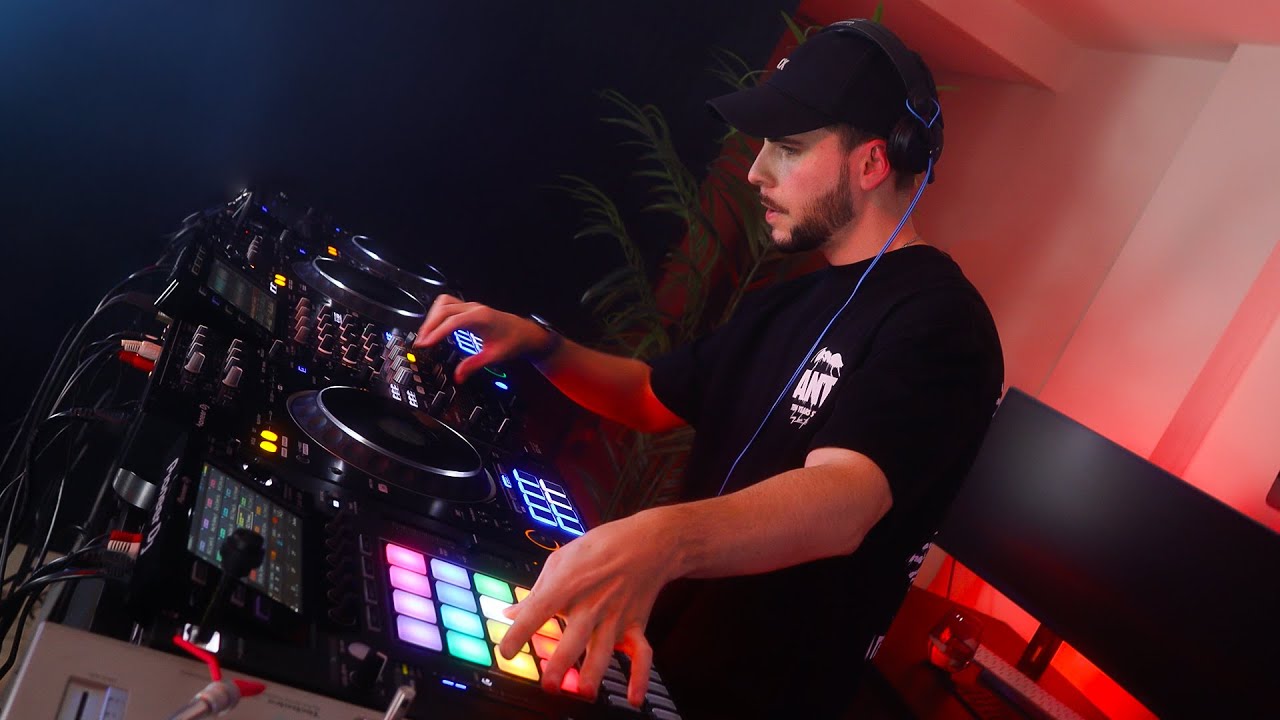 Sergi Blue Live - Dj Mix Remember Eurodance 90's & 2000's 3 Decks + Pioneer djs 1000