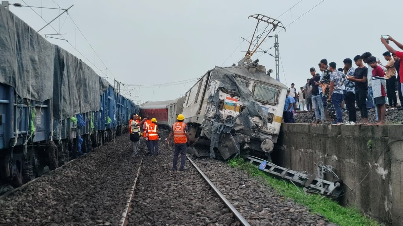 Howrah-Mumbai Train Derailment: Two Dead, 20 Injured @NewsStation