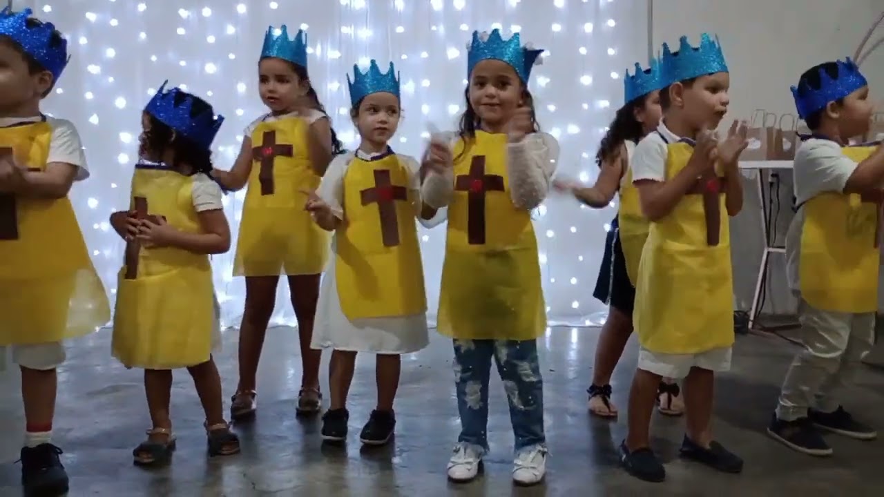 Porque Ele vive - Cantata de Páscoa da escola Semeando o Saber