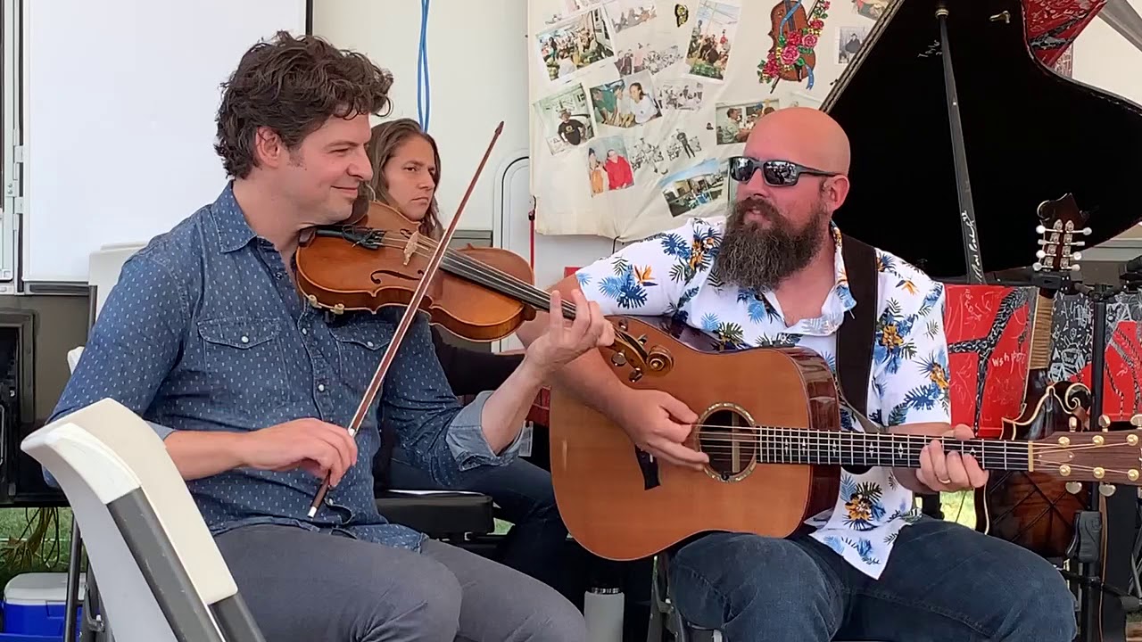 9/1/2019 - Pembroke, Ont. - Shane Cook and Paul Lemelin with some nice medley tunes
