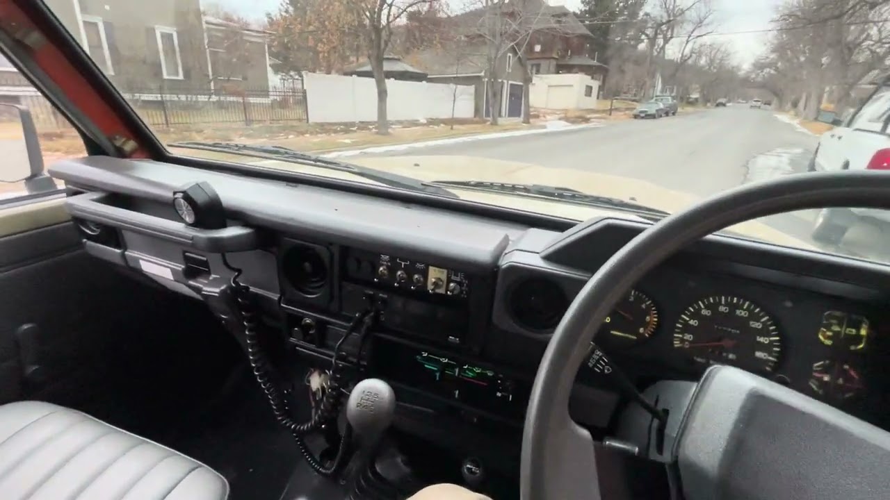 Toyota Land Cruiser HZJ75 Start up