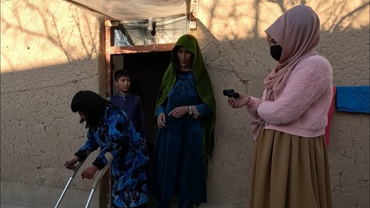 زندگی سخت یک مادر با سه طفل معیوب