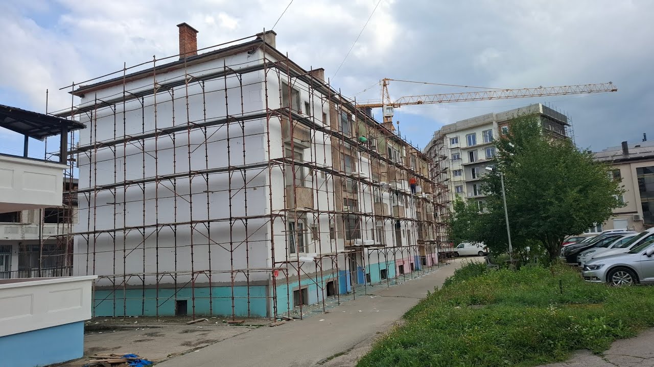 Konačno nova fasada. Što se gradi u Vitezu?