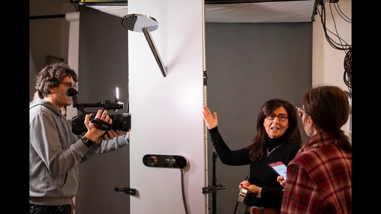 GUARDA IL NUOVO VIDEO BACKSTAGE DEL BAGNO OGGI E DOMANI CON DAMAST E IL SOFFIONE PUNTOEVIRGOLA