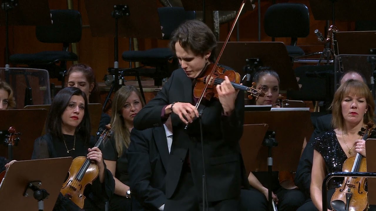 Concierto para viol&iacute;n y orquesta - P. I. Tchaikovsky - Javier Comesa&ntilde;a - Dir. Pablo Gonz&aacute;lez