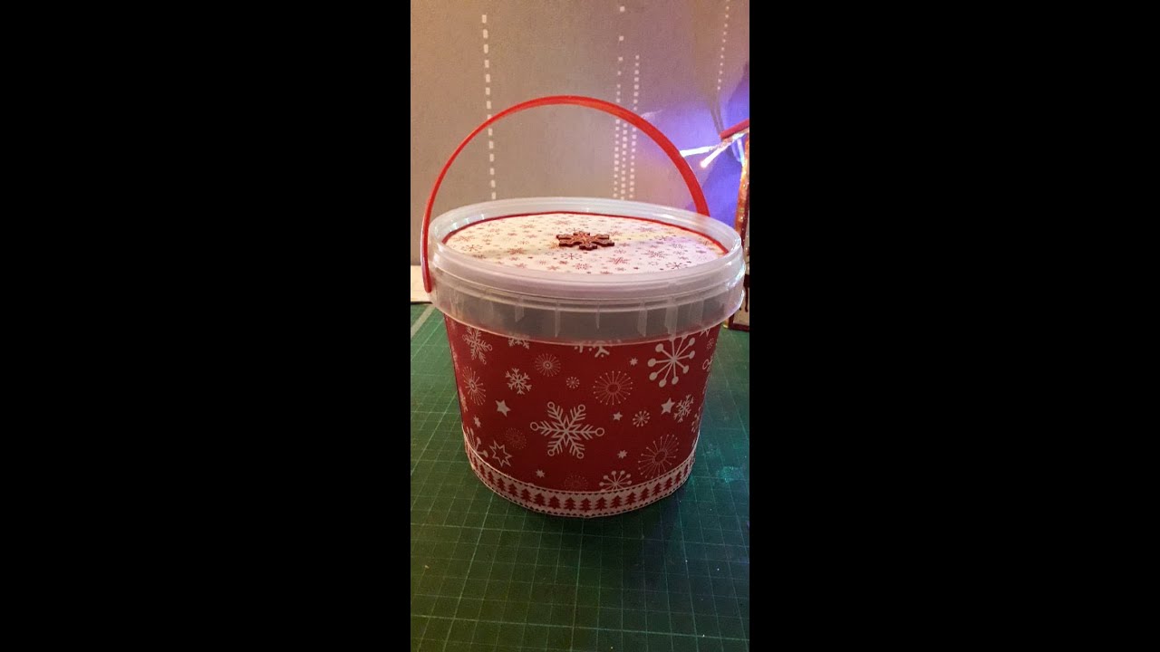 Petite poubelle décorée pour le scrap avec un pot de récup