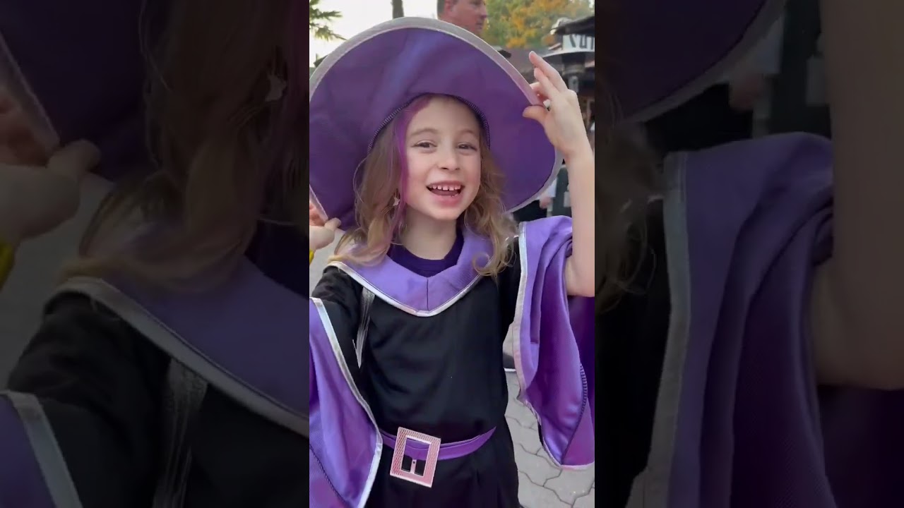 Giorgia ha vinto un pupazzo gigante a Gardaland con pap&agrave; Salvo e Mamma Cinzia! #shorts
