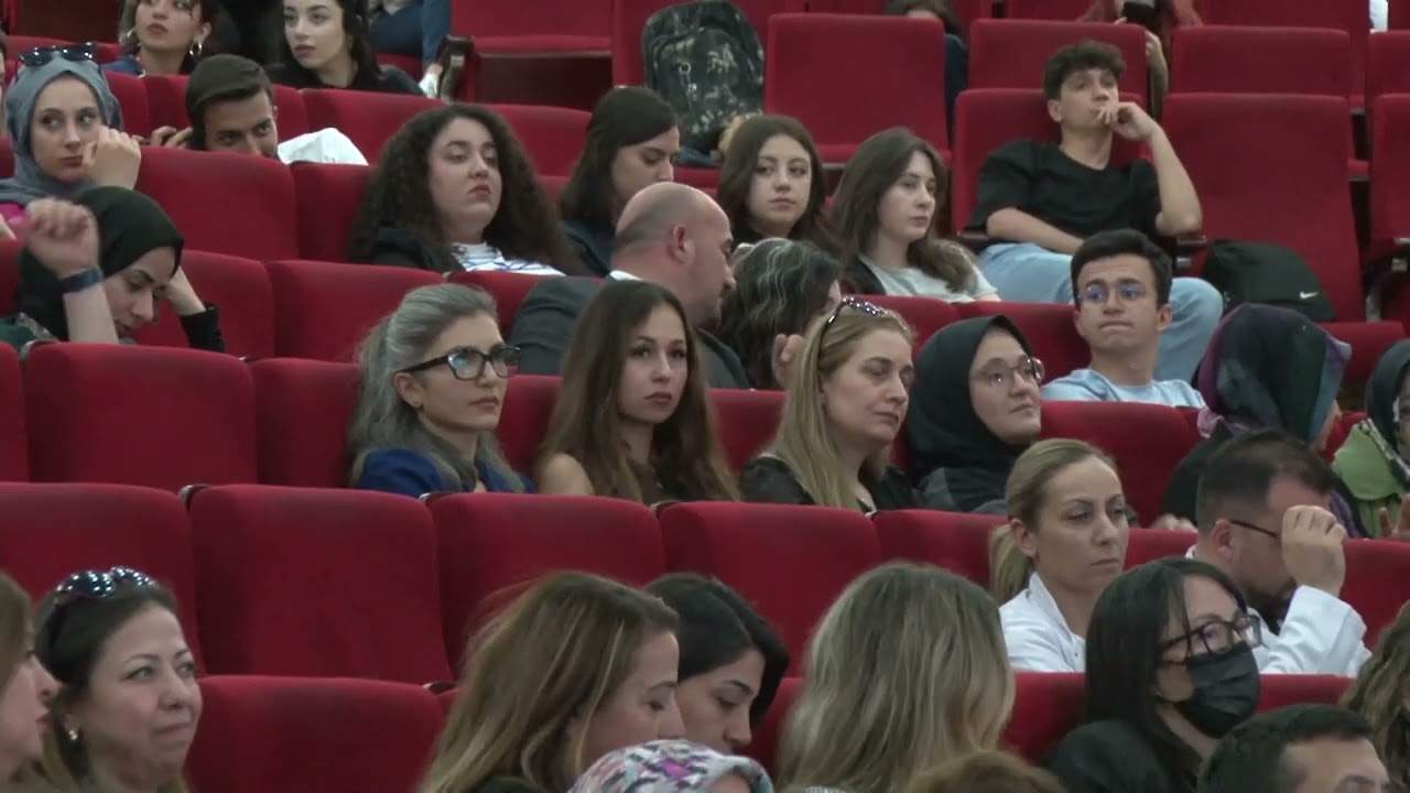 Sağlık Bilimleri Üniversitesi Sağlık Zirvesi 2024 Birleşik Krallık Sağlık Sistemi Sunumu