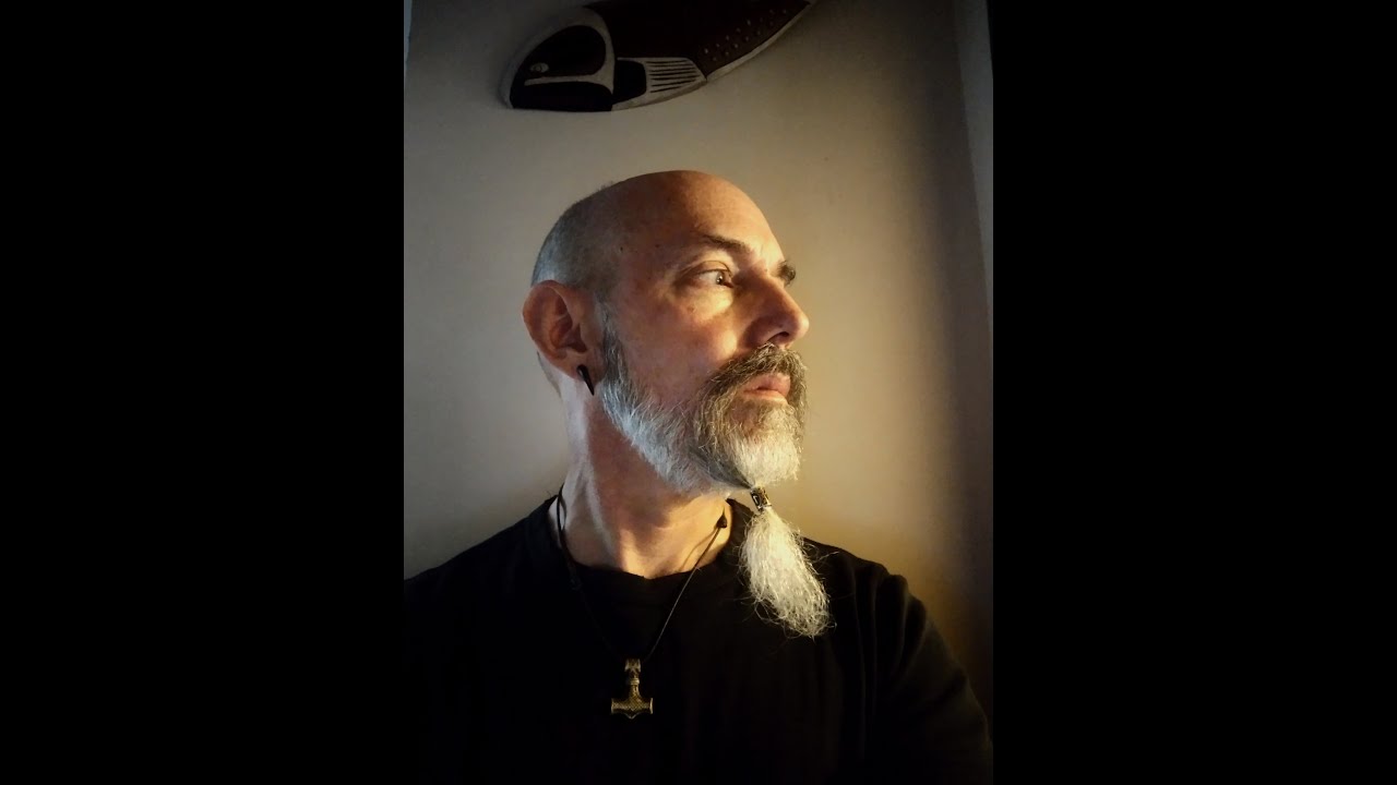 How to Put On a Beard Ring - it's EASY!