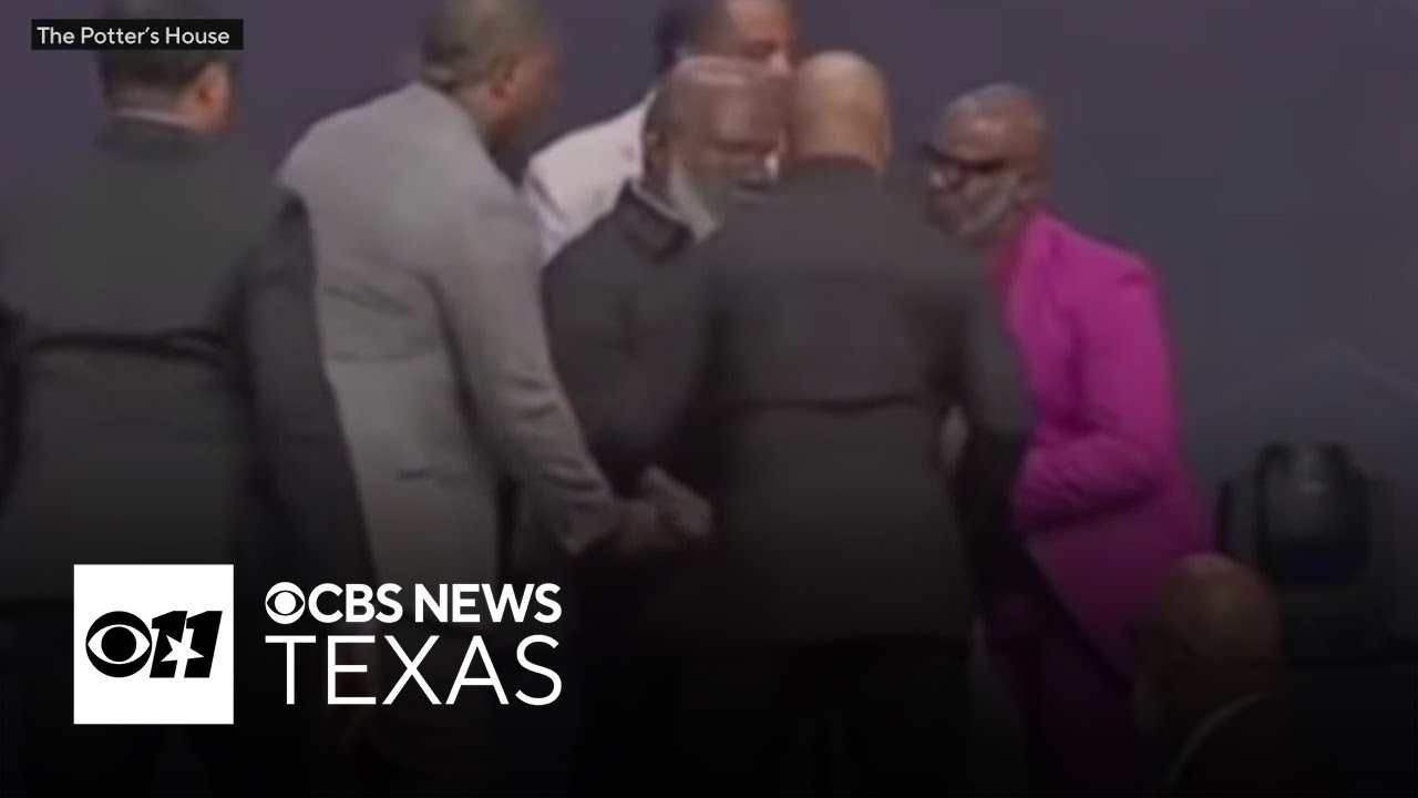 Bishop T.D. Jakes recovering after health incident during service