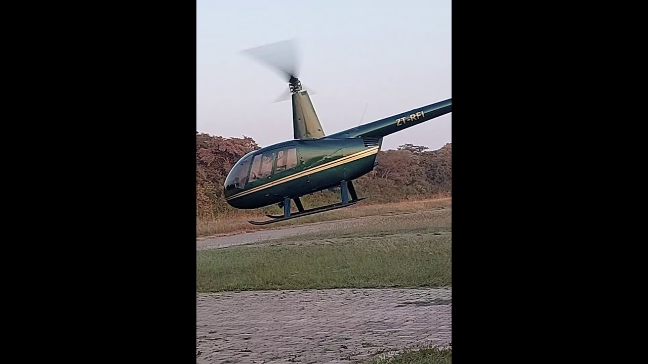 Instructor Loses Control of Helicopter, Student Saves the Day