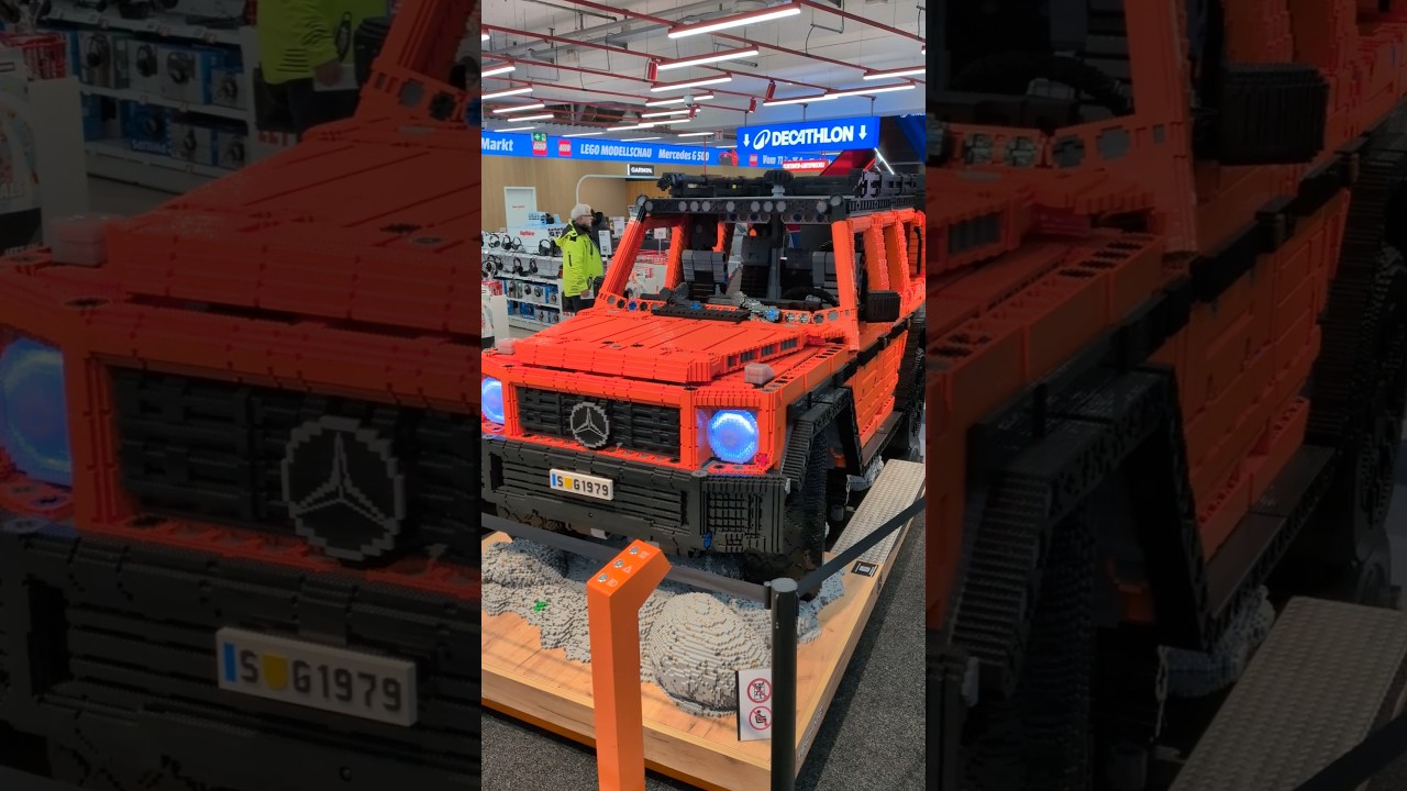 Life-size LEGO Mercedes-Benz G 500 PROFESSIONAL Line #lego