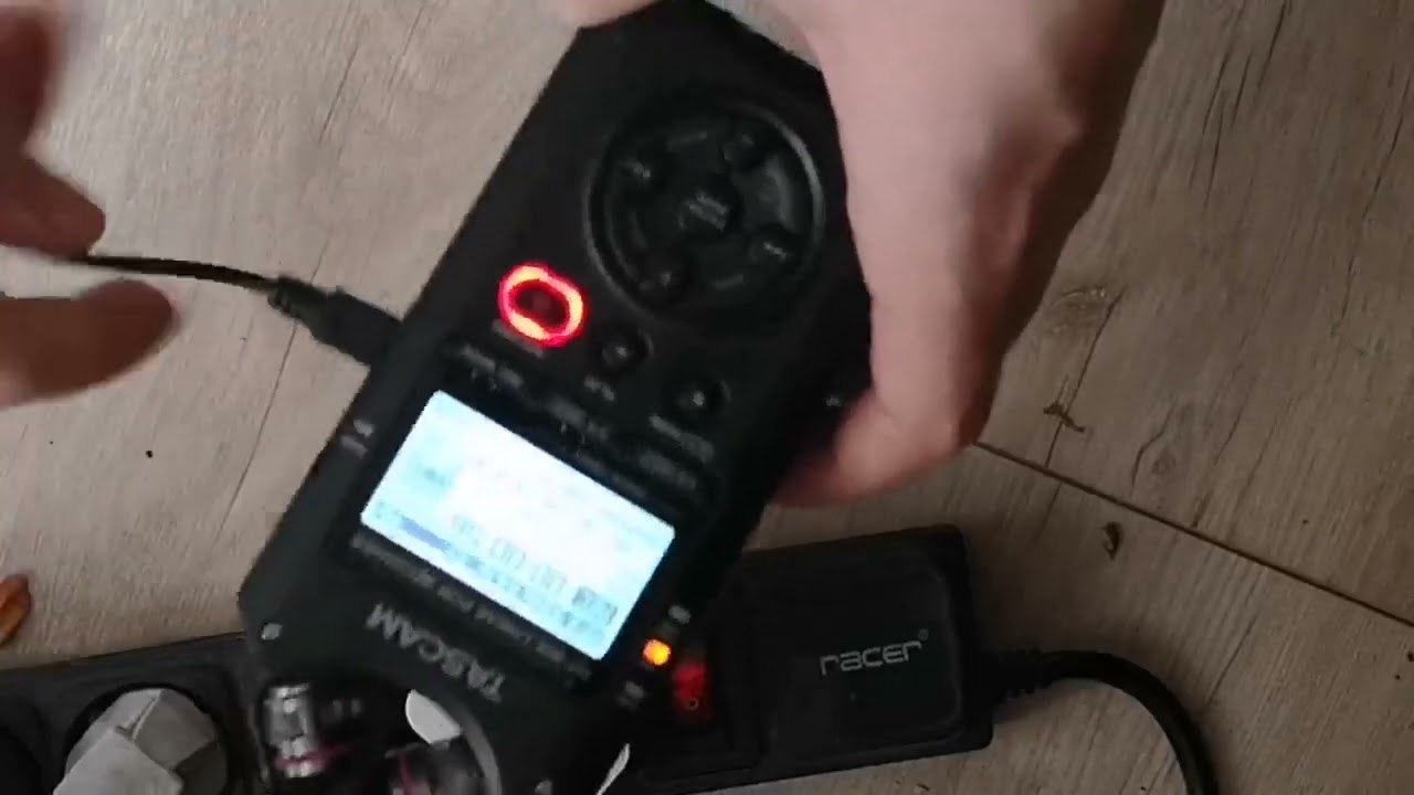 TASCAM DR-40x - beware of power loss issue!