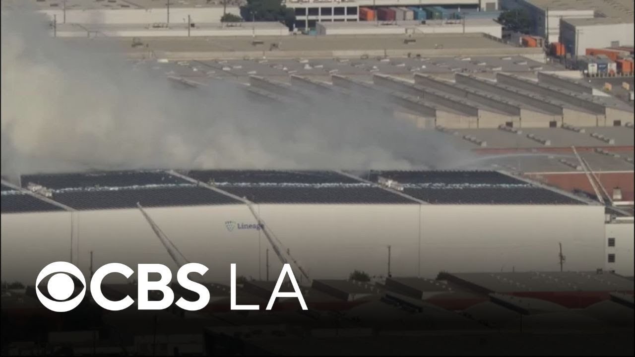 Boyle Heights fire continues to burn and spew smoke in Los Angeles