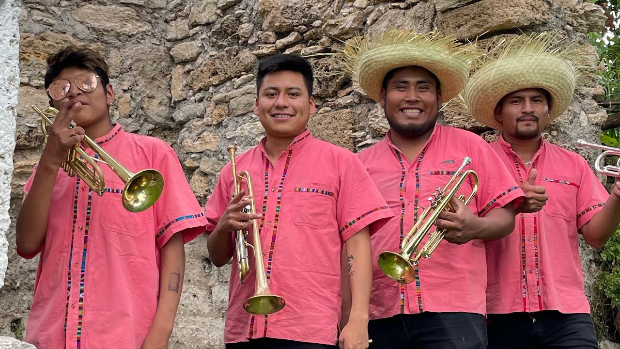 QUÉ BONITO BAILARON CON LA BANDA NK EN RÍO BLANCO COIXTLAHUACA OAXACA