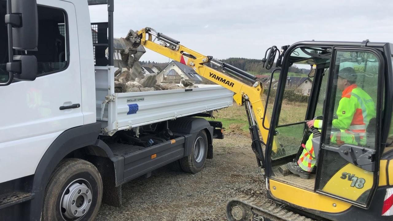 | EinsatzVideo | Baumgärtner Sieblöffel STL2 | Yanmar SV18