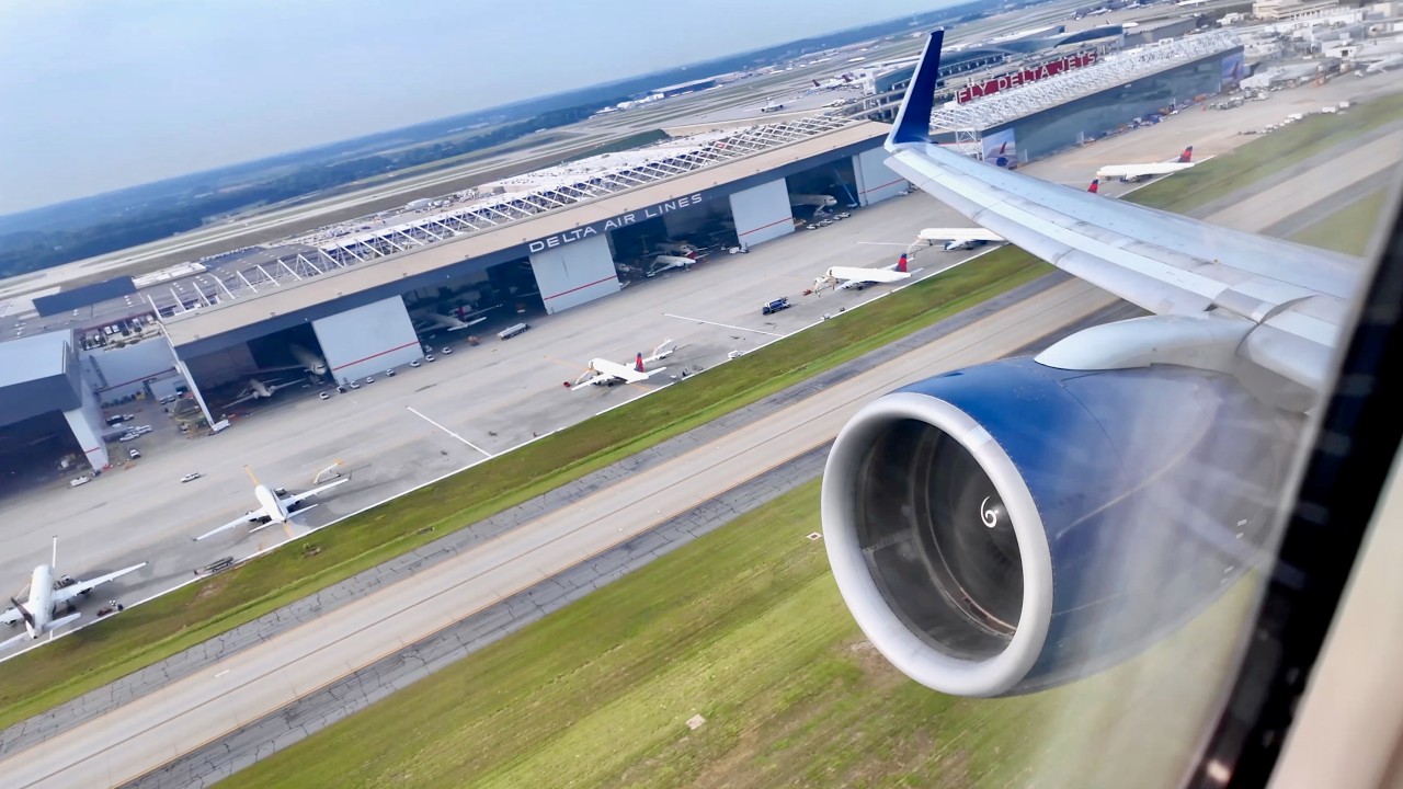 Boeing 757-200 full takeoff - 4K 60fps