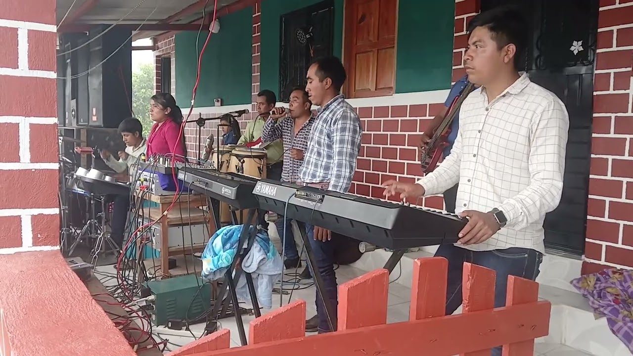Grupo escojido de dios y los esmonos Gonsalez