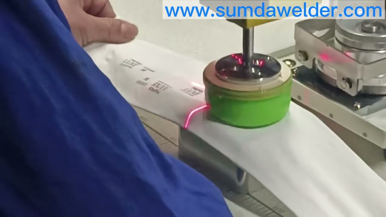 Pad printing machine for clothing tagless printing ink