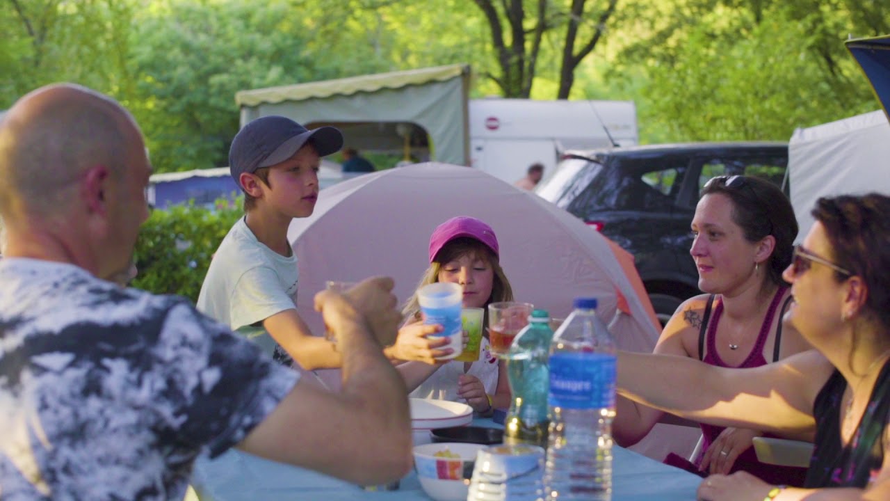 Camping Les Plans ****
