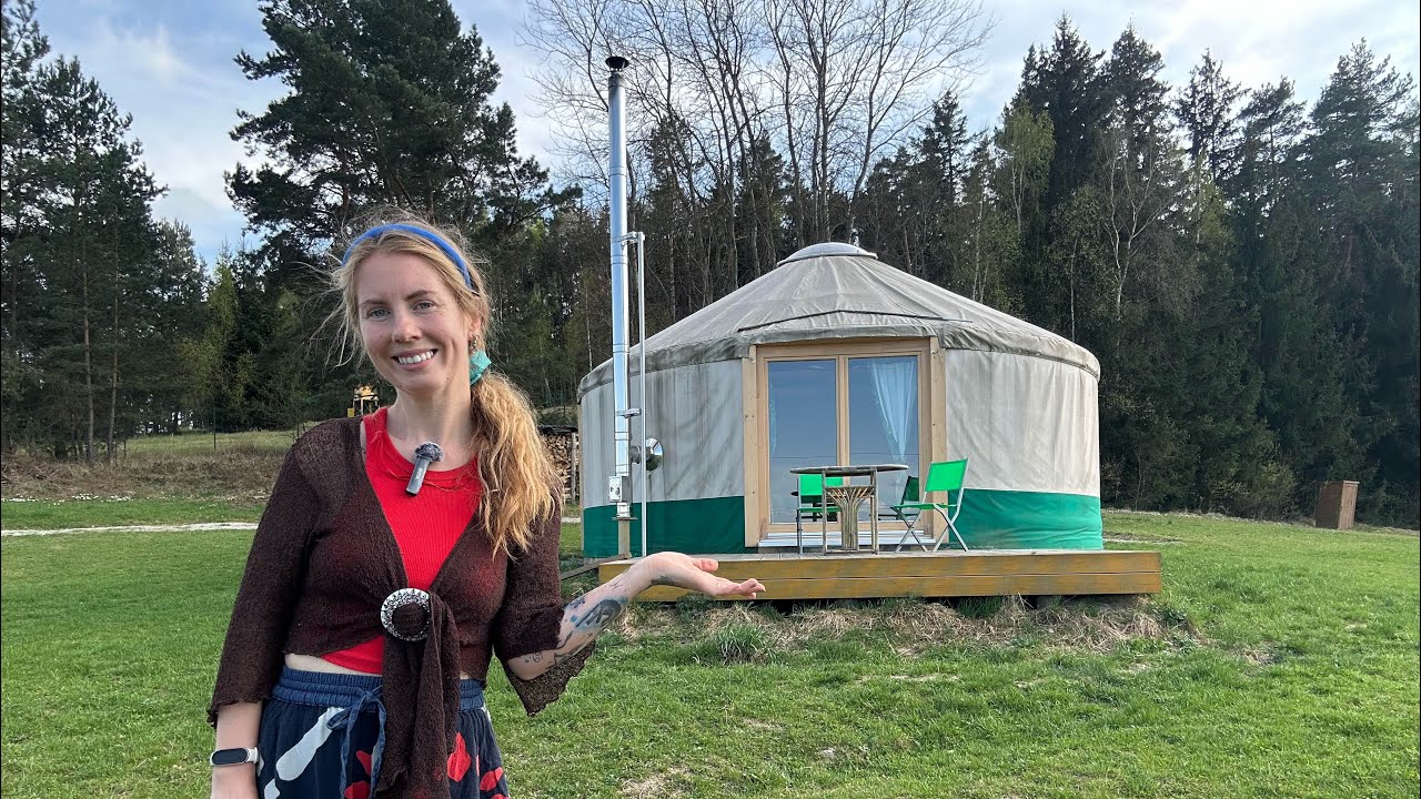 Glamping czyli spanie w jurcie . Odwiedzamy „Niebiańska osada” w Dolnośląskim .