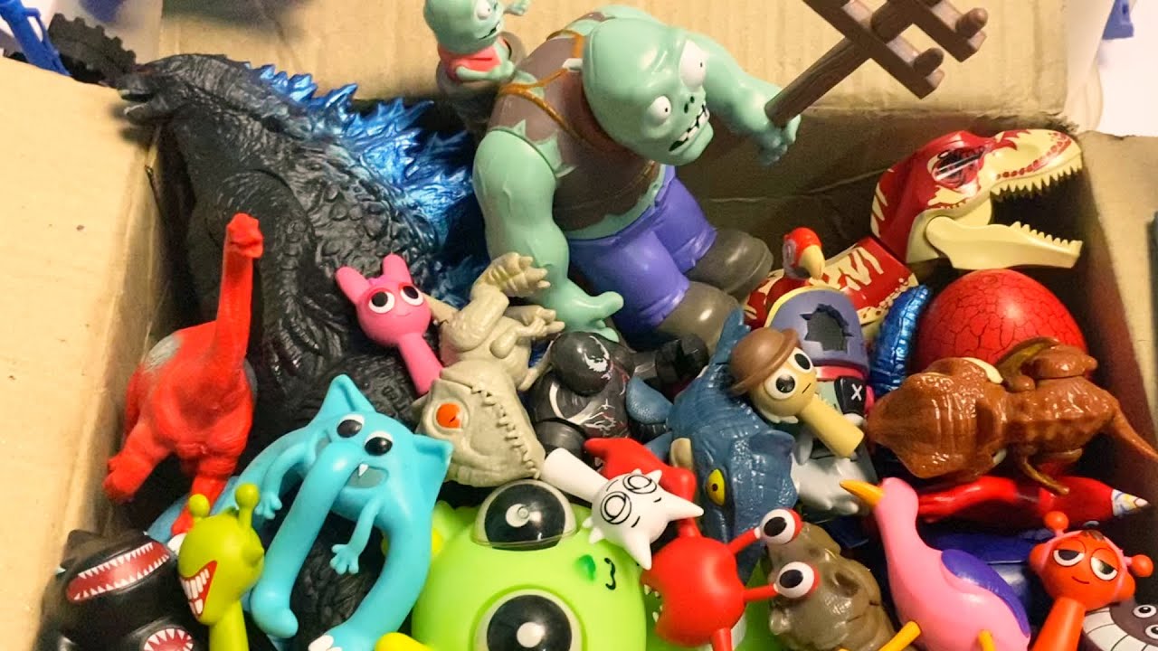 Dinosaurus Jurassic World Dominion Review Toy T Rex Velociraptor Mammoths Prehistoric Animals