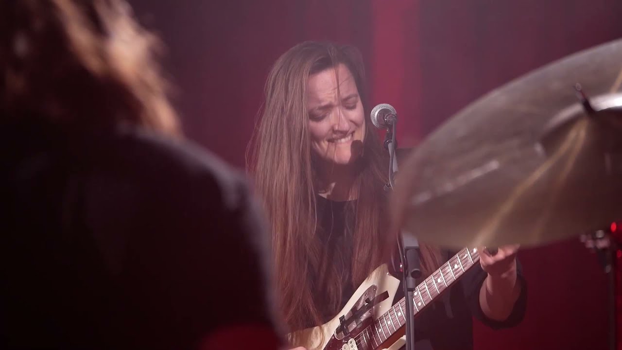 Cashmyra - Honden + Zeewier Live at Bevrijdingsfestival Frysl&acirc;n 2021