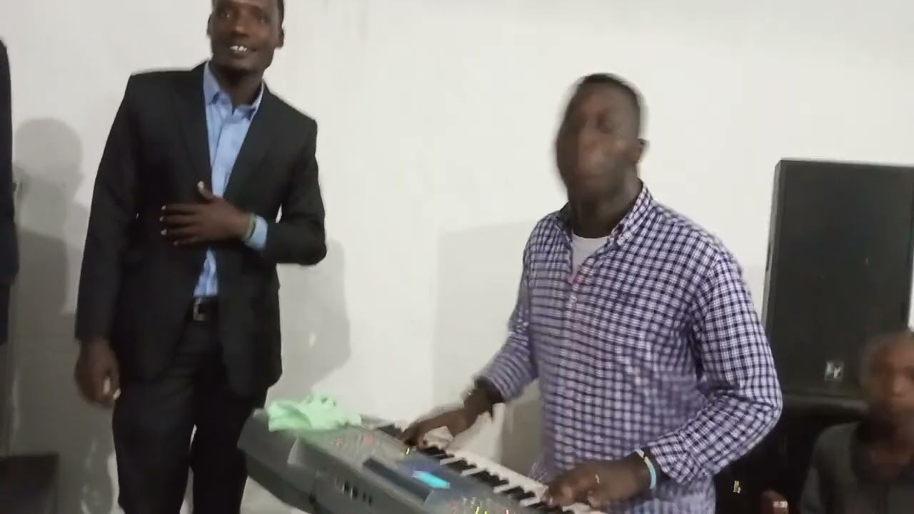YOOOOOOO 😭😭😭IPENDO RYUMWIMERERE UMUKUNGA UDASANZWE PIANIST 🎹 EDOUARD  AZAMUYE AMATERANIRO🇺🇬🇺🇬🇺🇬🔥🔥🔥🔥 