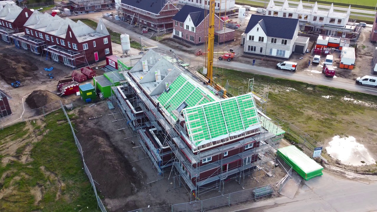 Kerkwijk Didam Fase 3 - Hijswerkzaamheden van het scharnierdak