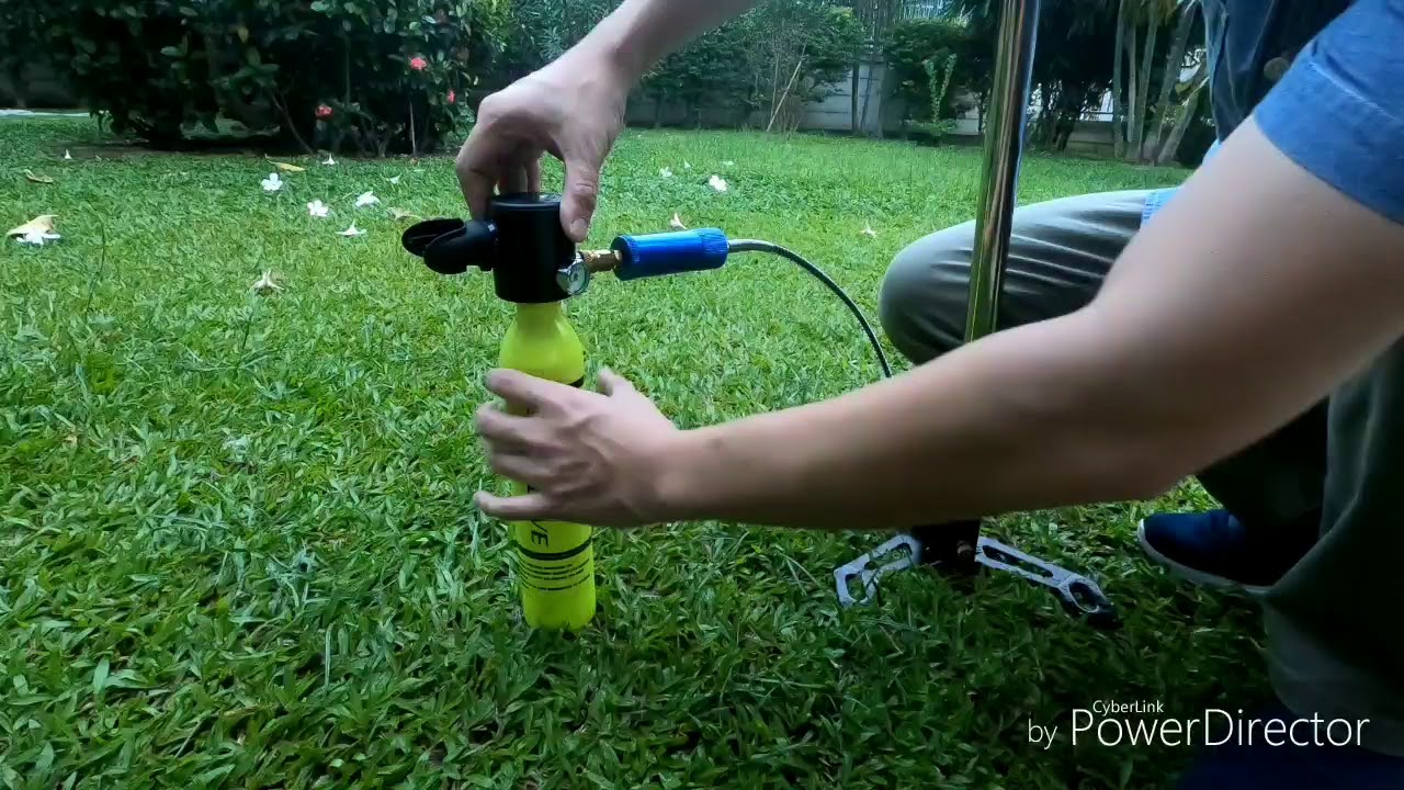 เติมผ่านเครื่องสูบลมแรงดันสูงด้วยมือ Mini Scuba PARADIVE