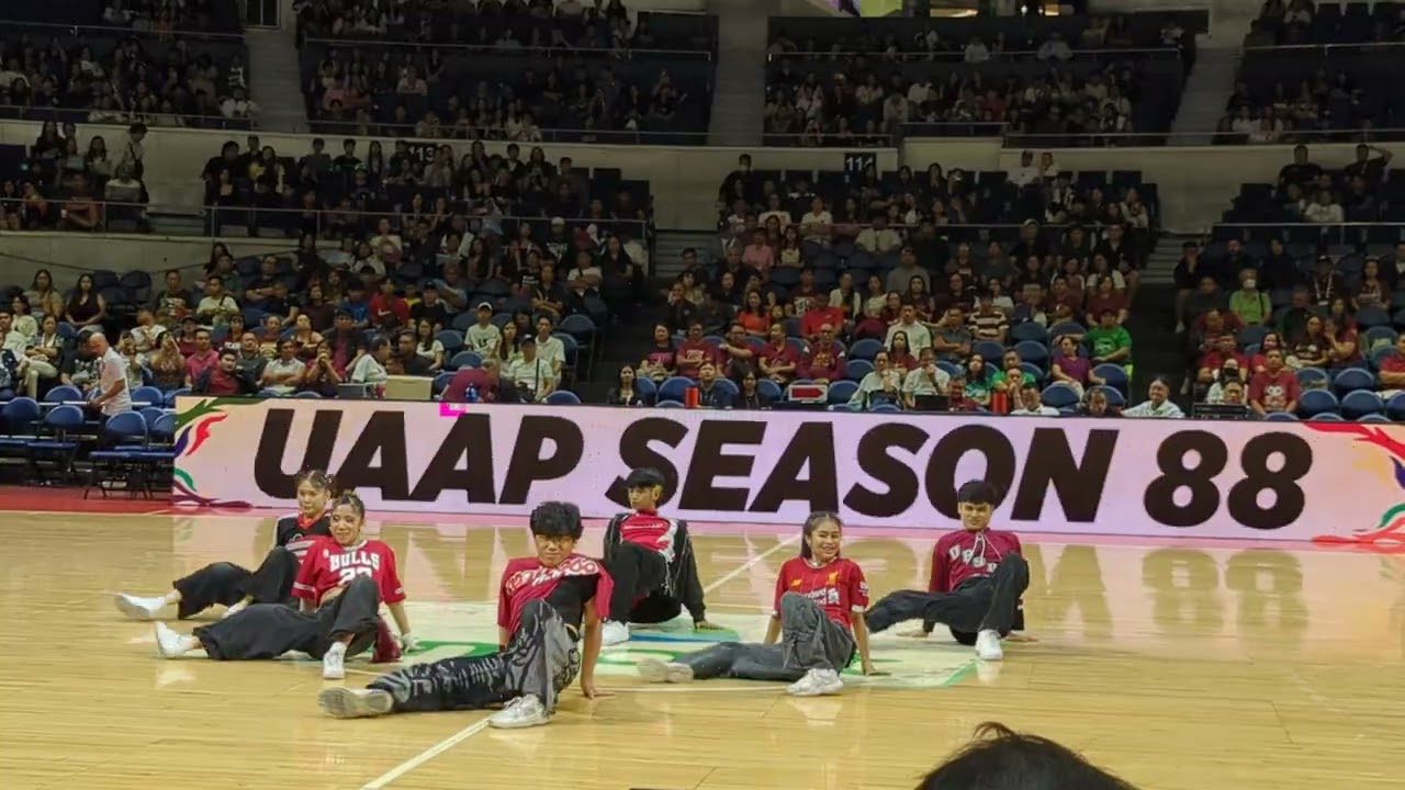 UP Street Dance Club Halftime Performance