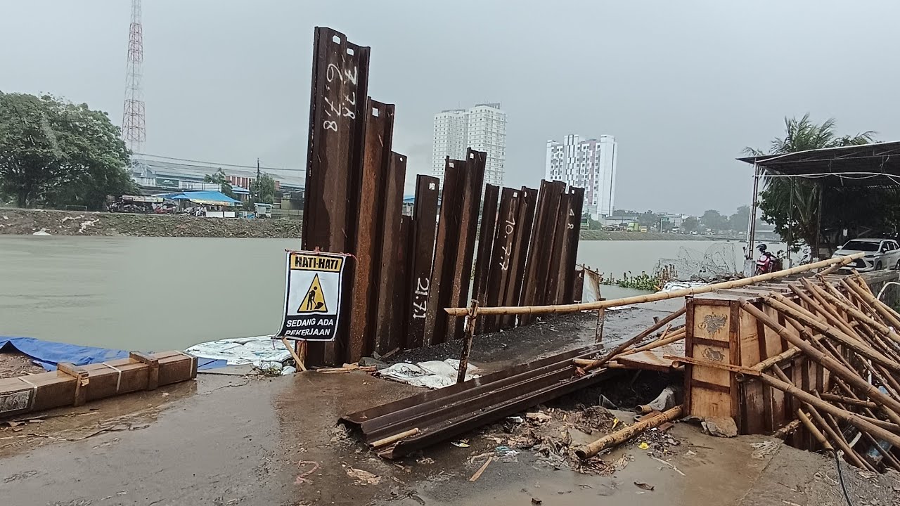KDM Pantau Langsung Perbaikan Tanggul Jebol Kalimalang #dedimulyadi #kangdedimulyadi 