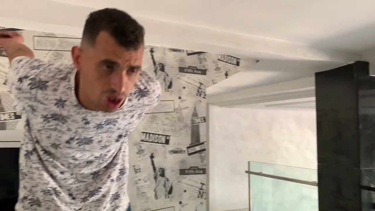 الدهبي زكرياء يحكي معاناته داخل السجن المحلي تولال 2