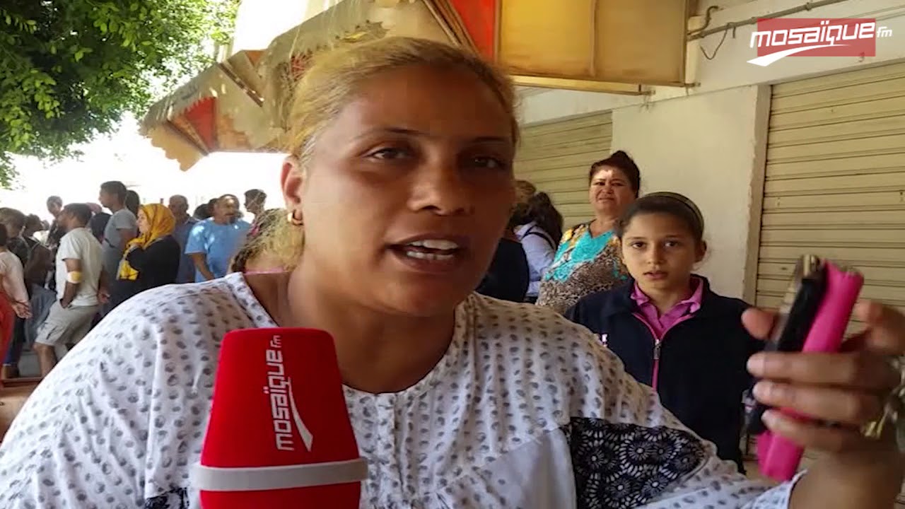 صفاقس:القوة العامة تتدخل لتأمين دخول المعلمة فائزة السويسي إلى المدرسة