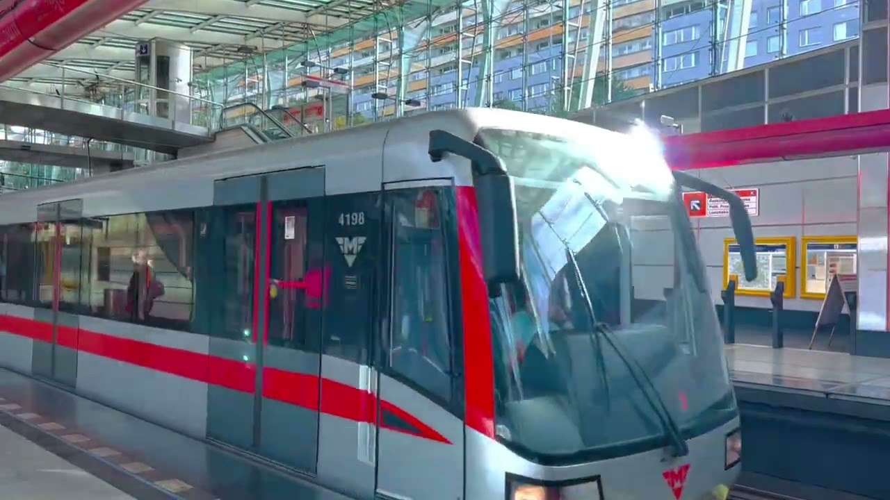 Прага Метро Лінія «С» Коротка подорож