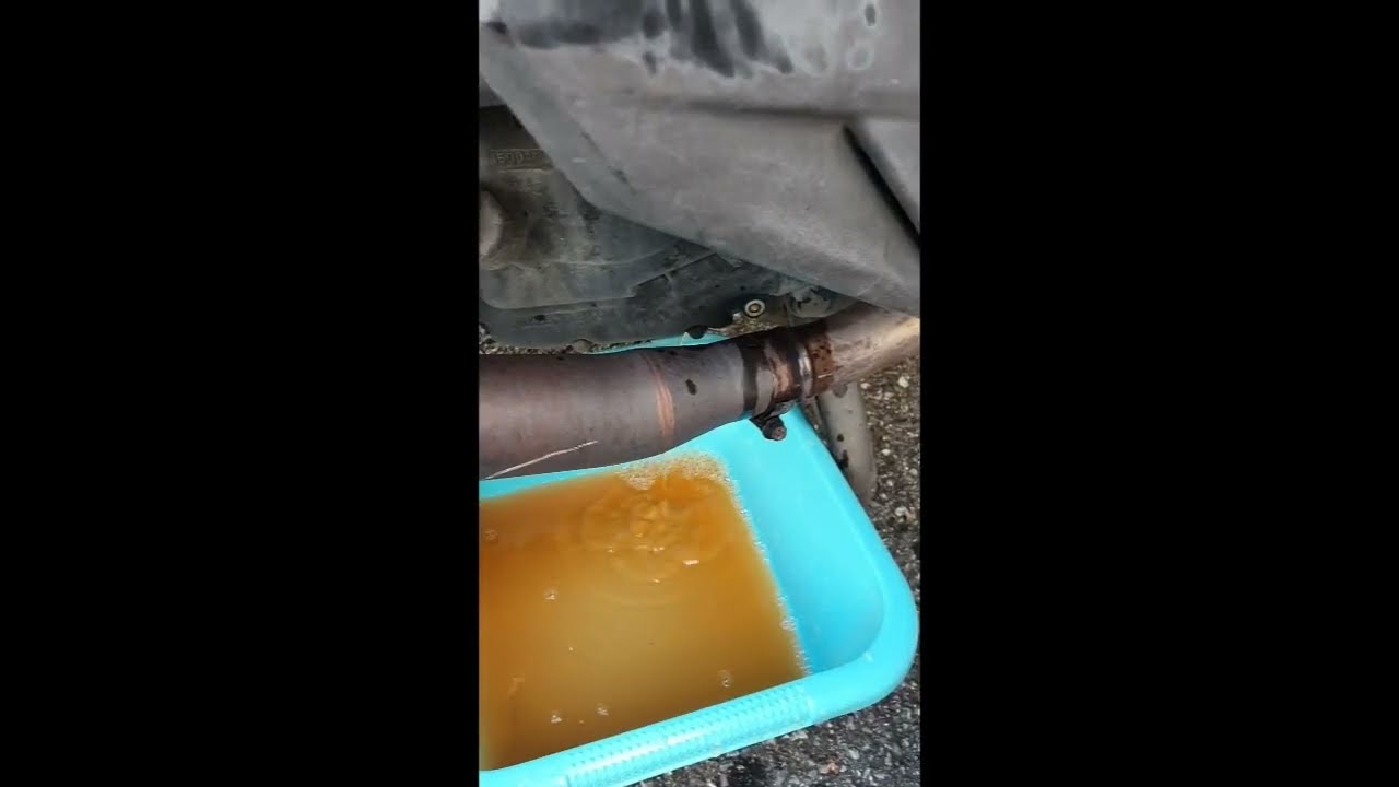 Changement et purge du liquide de refroidissement scooter - Yamaha Xmax 400 (2014)